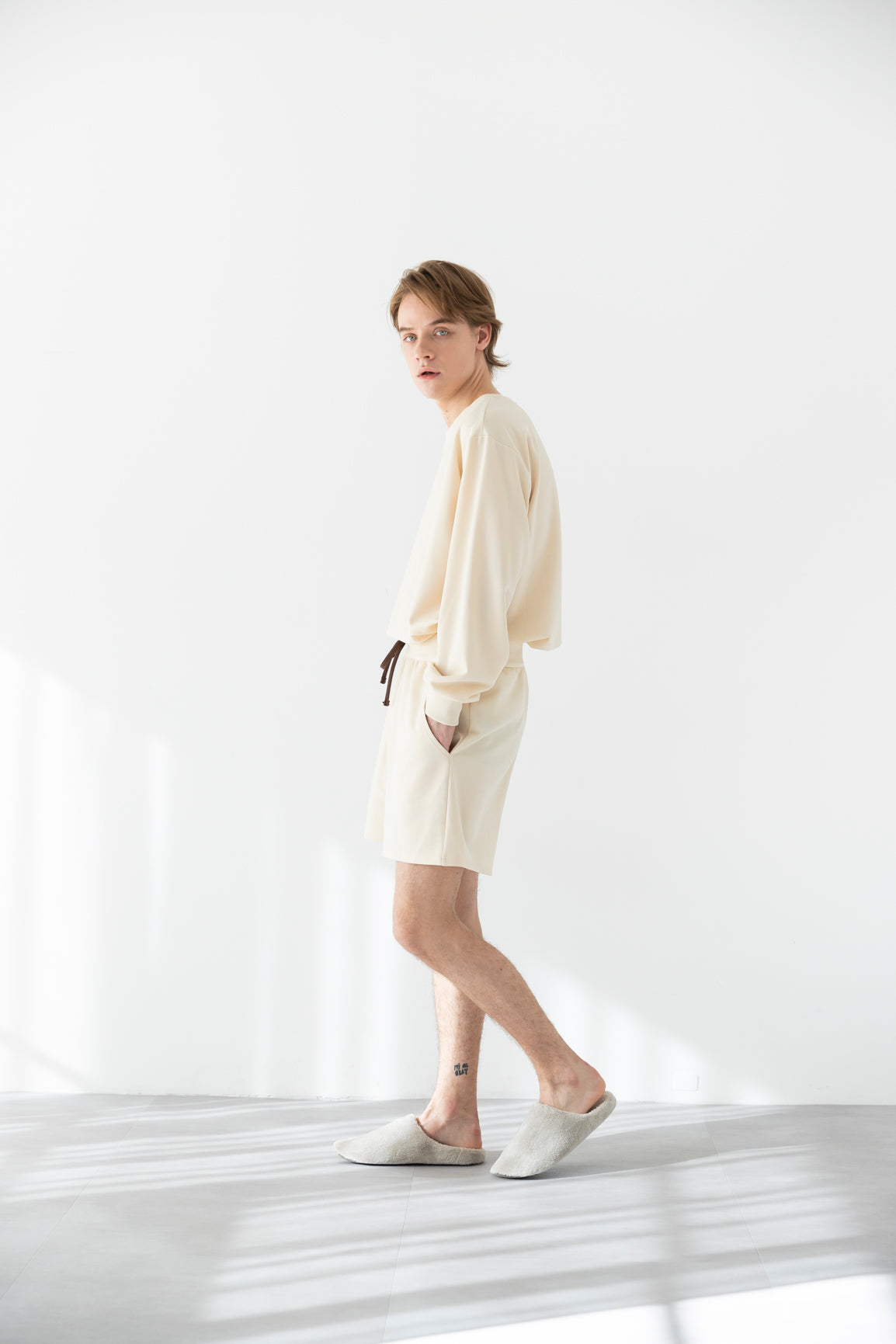 ROOM WEAR / Tシャツ(ユニセックス)