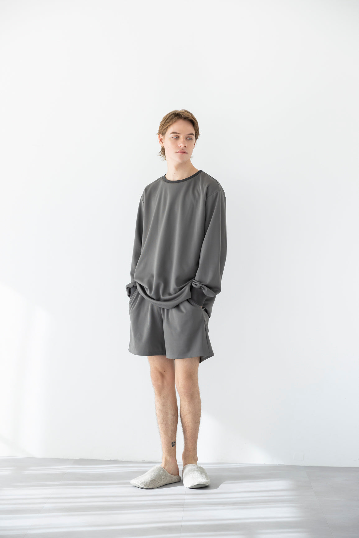 ROOM WEAR / Tシャツ(ユニセックス)